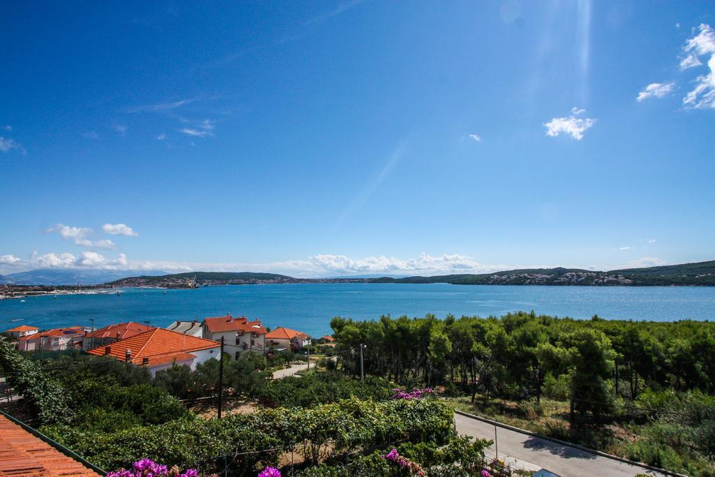 Apartment Artemisia 1 Trogir Exterior photo